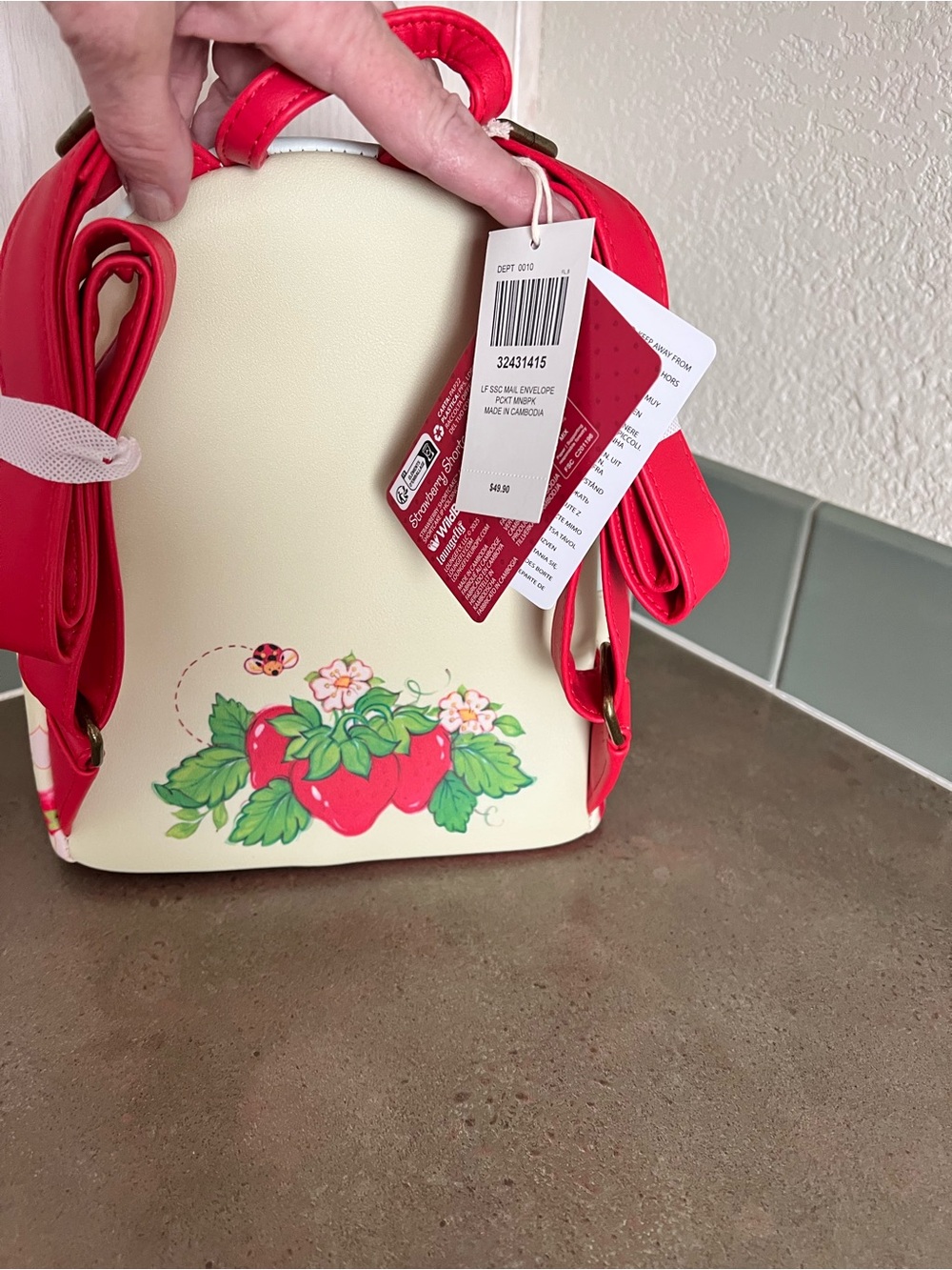 Loungefly Strawberry Shortcake mini backpack - Picture 3 of 4